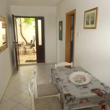 Centralni B4 Apartamento Igrane